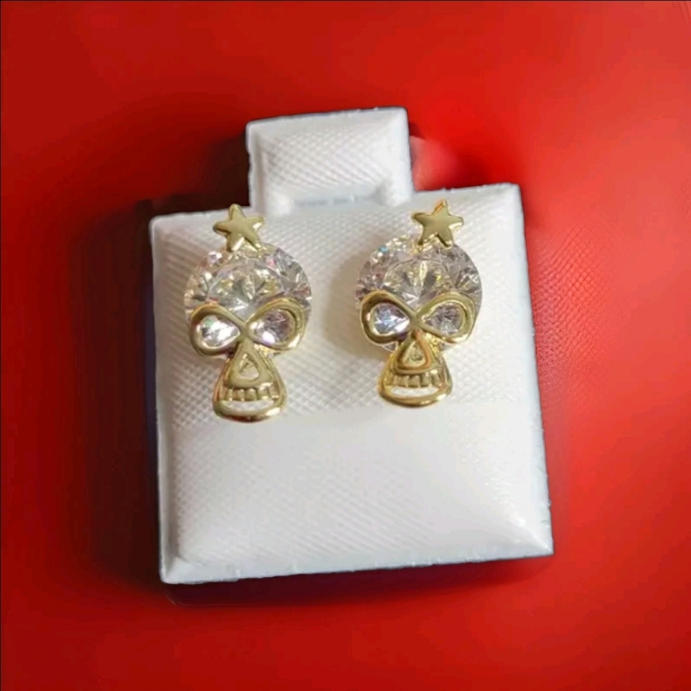 Gold Plated Skull Stud Earrings crystal  12mm *